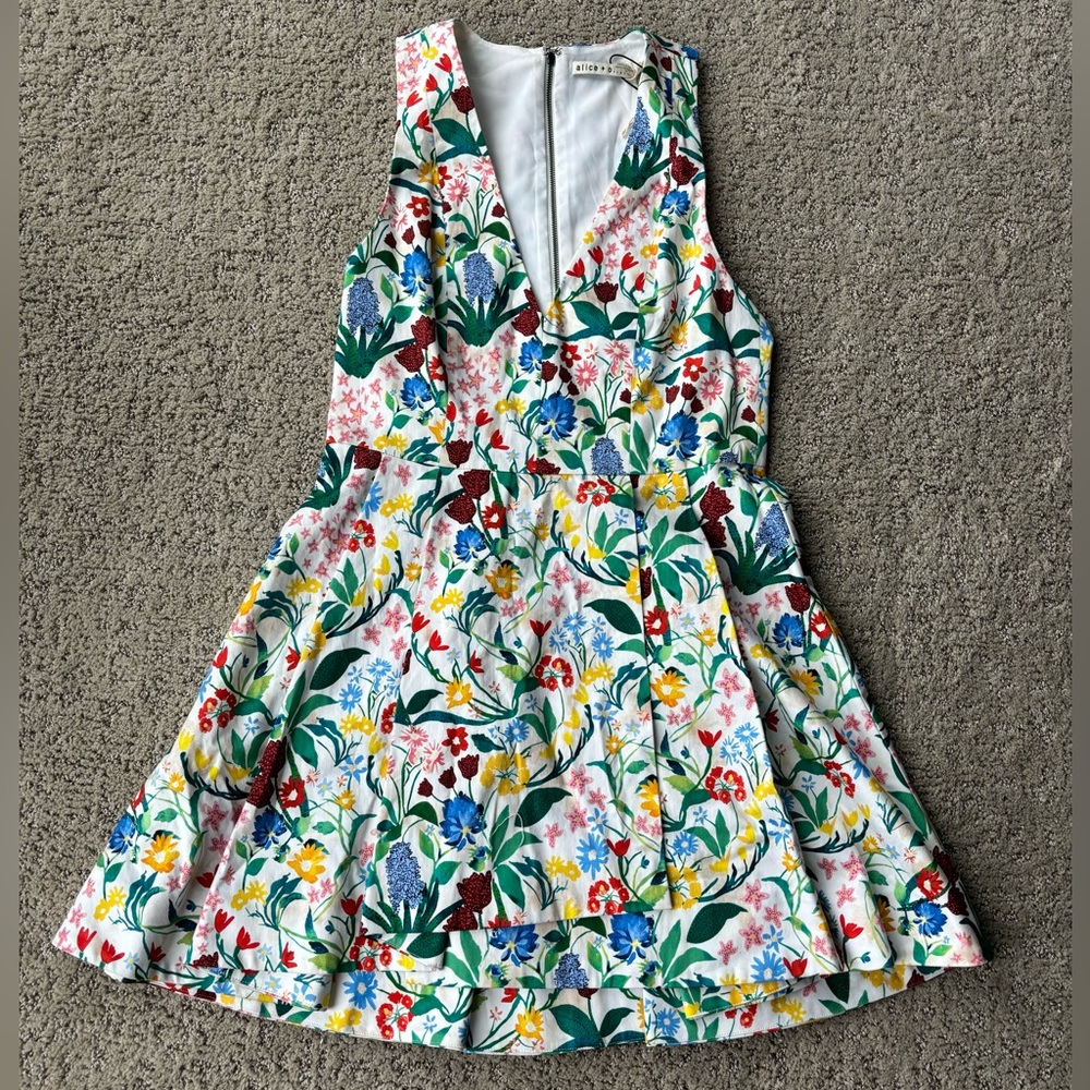 Alice + Olivia White Floral Mini Dress with Multicolor Bloom